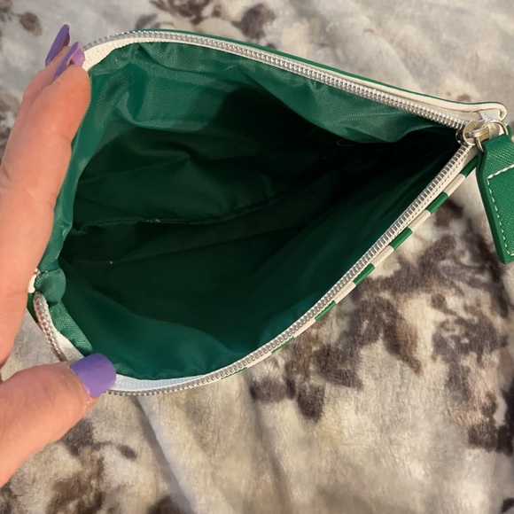 Super cute Mario Badescu make up/organizer pouch - Picture 2 of 2